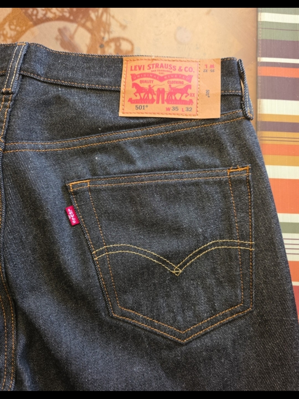 Men's Levi's Jeans Subcategory Identification
